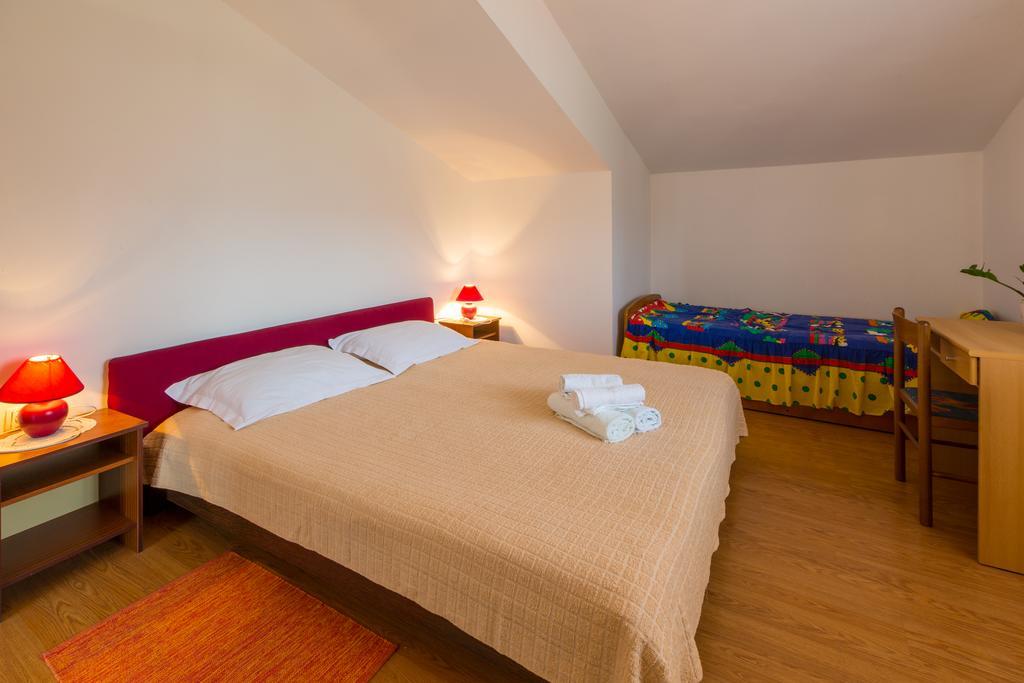 Apartments Marica Нови Винодолски Екстериор снимка