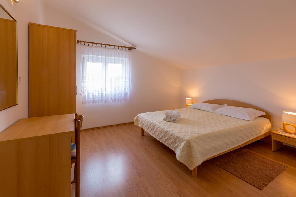 Apartments Marica Нови Винодолски Екстериор снимка