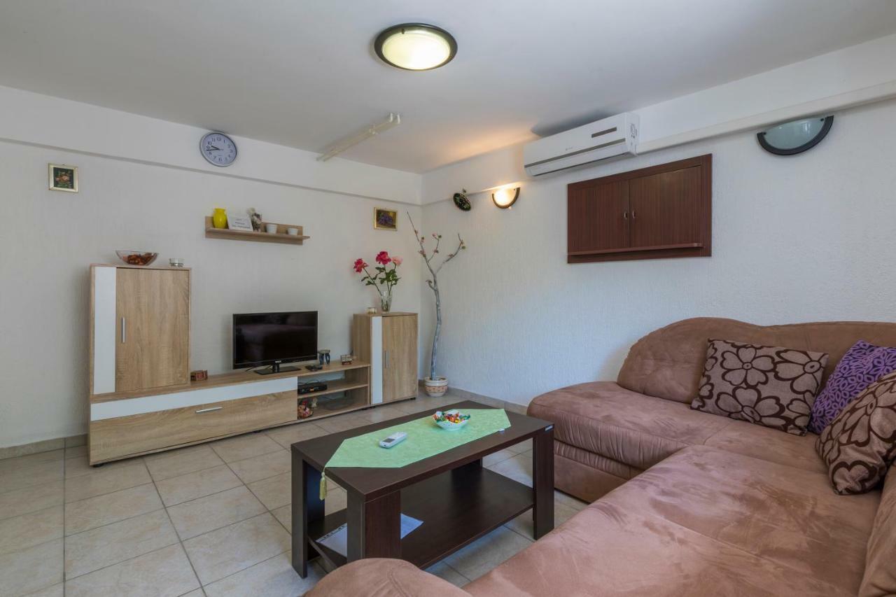 Apartments Marica Нови Винодолски Екстериор снимка