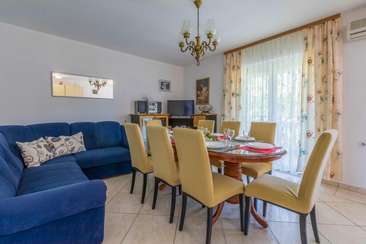 Apartments Marica Нови Винодолски Екстериор снимка