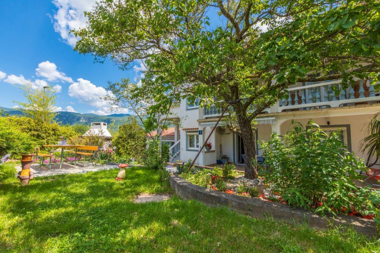 Apartments Marica Нови Винодолски Екстериор снимка