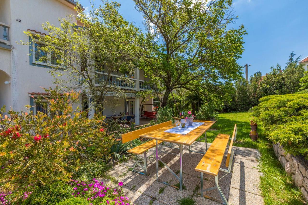 Apartments Marica Нови Винодолски Екстериор снимка